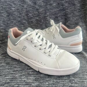 On Running Women's The Roger advantage tennis Sneakers white rose 10